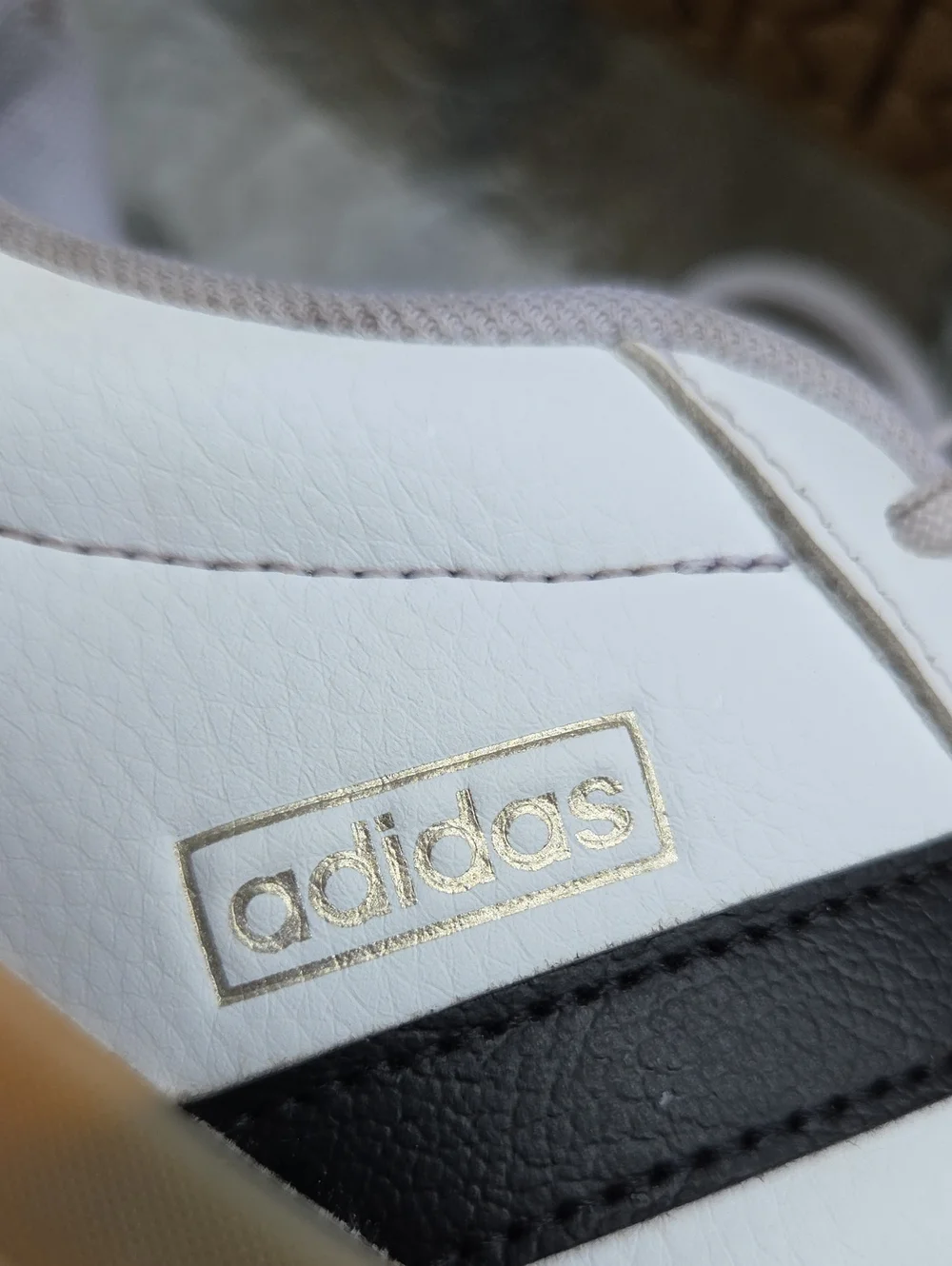 Adidas White Black 3-Stripes Gum Sole Platform Sneakers Unisex Sporty Sz.10 Read